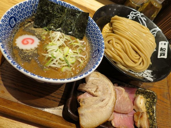 「つけめん・小 ８５０円 ※特選焼豚トッピング６００円」@中華蕎麦 とみ田の写真