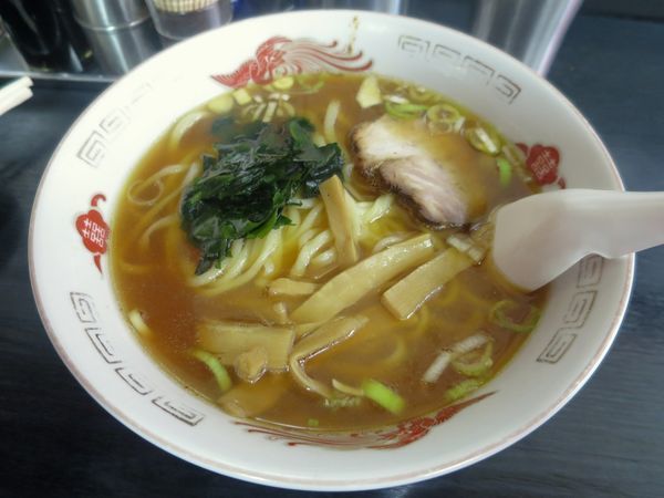「ラーメン ６５０円」@中国手打拉麺 馬賊 浅草本店の写真