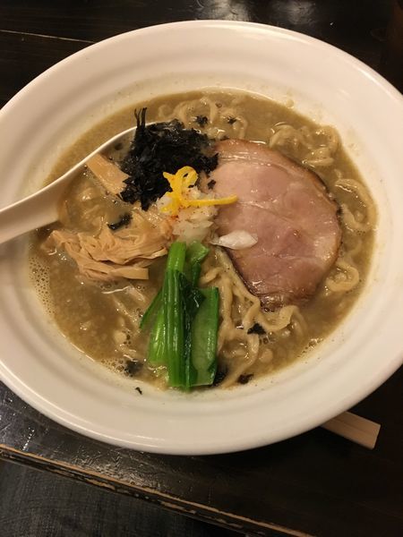 「煮干し背脂そば」@麺屋 葵の写真