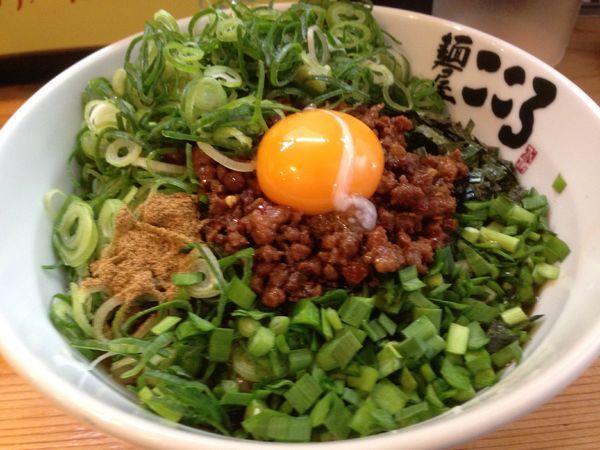 「九条ネギ増し台湾混ぜそば」@麺屋こころ 梅ヶ丘店の写真