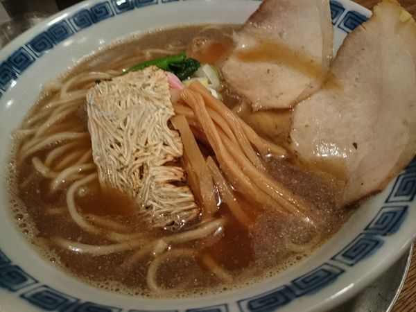 「限定 秋刀魚とたたみいわしの濁そば 880円」@麺やゼットンの写真