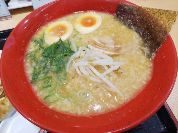 「にんたま味噌ラーメン餃子セット890円」@ゆにろ～ず 横戸店の写真