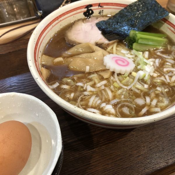 「らーめん(中) 生卵」@人形町 兎屋の写真