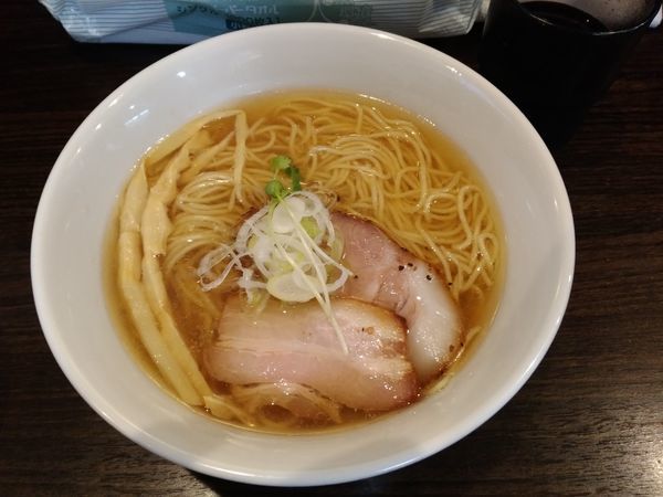 「塩ラーメン　680円」@かしわぎの写真