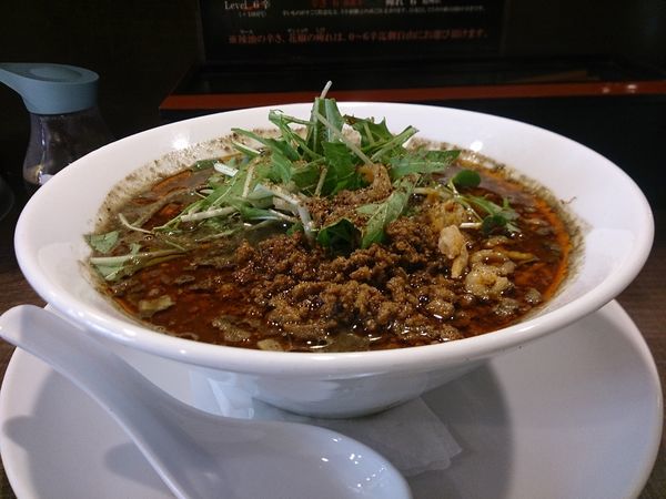 「黒胡麻坦坦麵(辛４ 痺４)」@四川担担麺 阿吽 北浦和店の写真