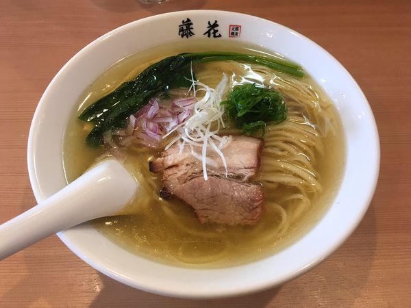 「塩らぁ麺」@支那蕎麦屋 藤花の写真