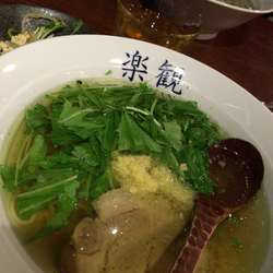 生姜香るおだしの白醤油らぁめん ９００円