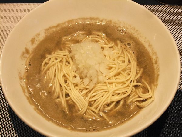 「かけそば（醤油）（700円）」@煮干乱舞の写真