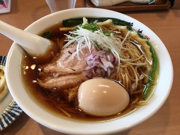 「特製醤油らぁ麺」@支那蕎麦屋 藤花の写真