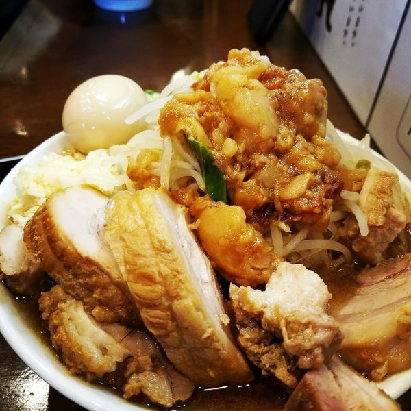 「小豚ラーメン」@麺屋 歩夢の写真