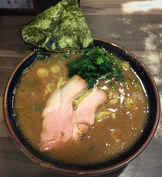 「ラーメン740円」@神田ラーメン わいず 神田本店の写真