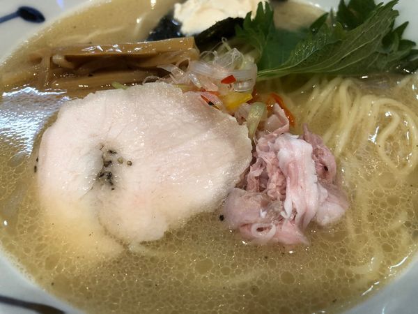 「鯛白湯らーめん塩味」@麺や 空月の写真