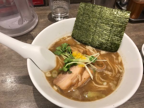 「煮干そば」@つけめんTETSU 丸井北千住店の写真