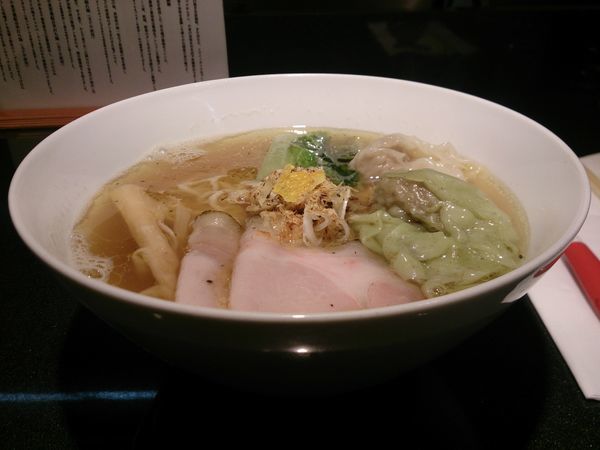 「ワンタン煮干Soba」@Japanese Soba Noodles 蔦の写真