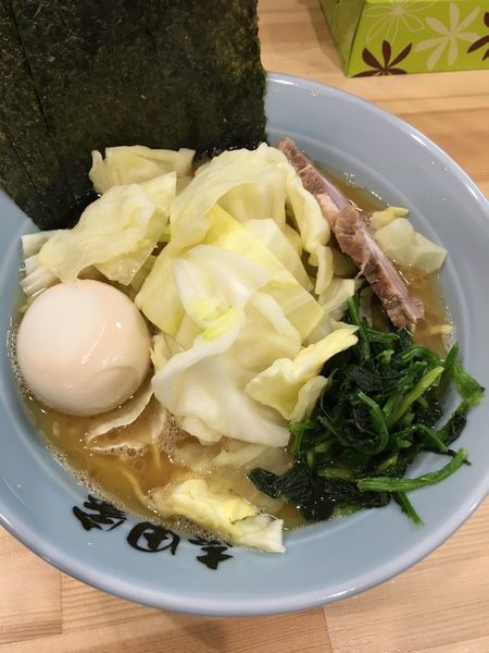 「特製ラーメン」@横浜家系 志田家の写真