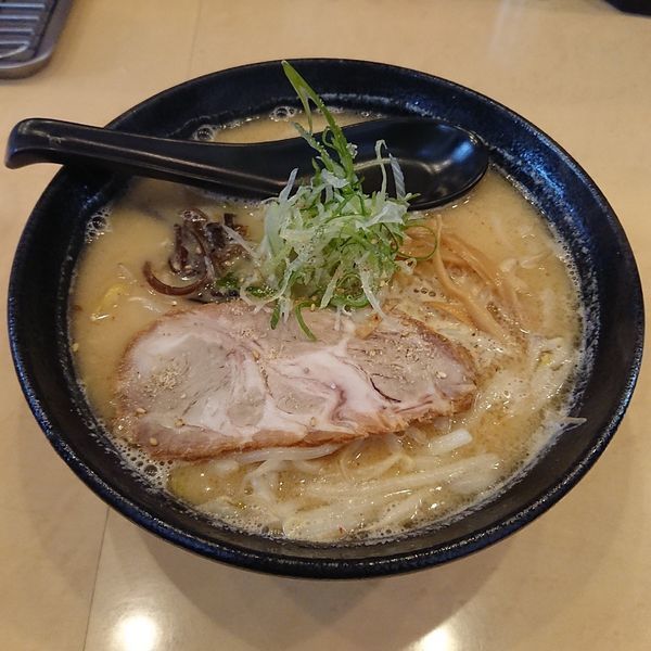 「みそラーメン  @500円 一周年記念祭価格」@二代目 女がじゅまるの写真