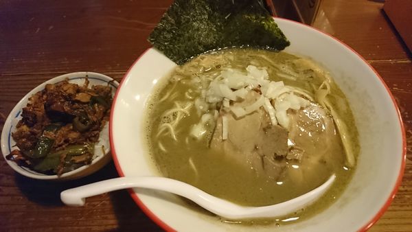 「濃厚ペニー 背黒ver まかない飯」@麺 酒 やまのの写真