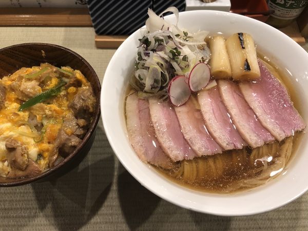 「鴨コンフィ麺+小親子丼セット（1230円）」@らーめん 鴨to葱の写真