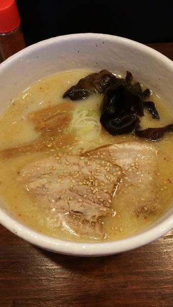 「しおらーめん」@らーめん くまくらの写真