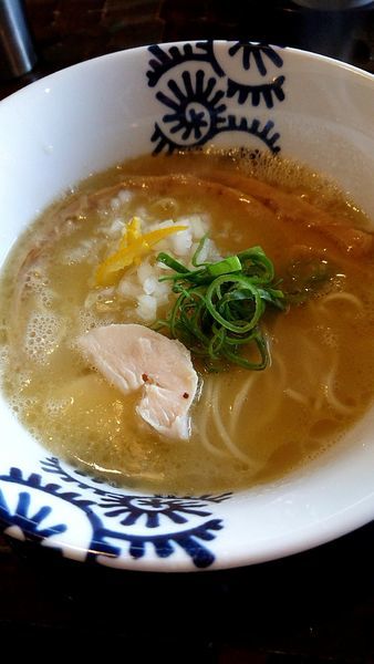 「純鶏そば」@特級鶏蕎麦 龍介の写真