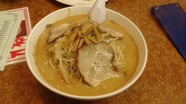 「味噌ﾁｬｰｼｭｰﾒﾝ880円+大盛り200円」@神立珍來の写真