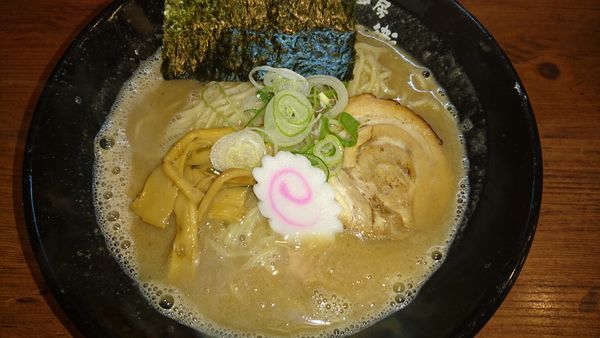 「特濃醤油 並 細麺」@麺房 十兵衛 青森店の写真