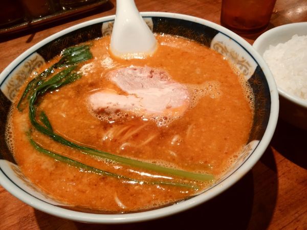 「担々麺」@支那麺 はしご 銀座本店の写真