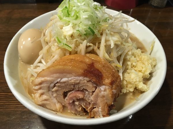 「味玉ラーメン豚1枚 全マシ」@ちばから 渋谷道玄坂店の写真