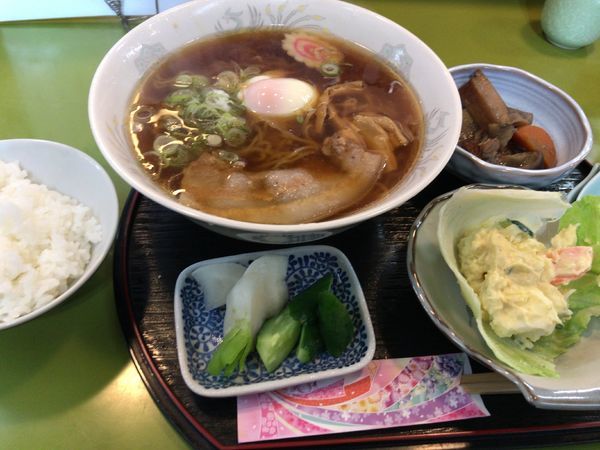 「支那そばセット800円」@いなり屋の写真