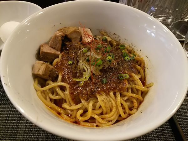 「麻婆まぜそば　＋温泉玉子：サービス券」@らぁ麺 やまぐち 辣式の写真