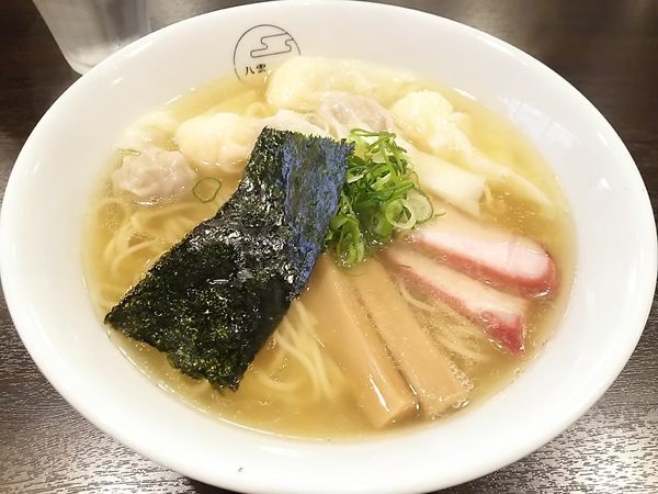 「特製ワンタン麺　白だし」@八雲の写真