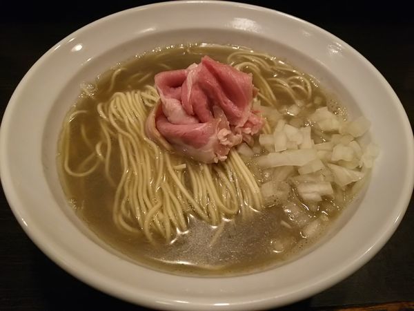 「煮干しそばｃｌａｓｓｉｃ（境港産片口＋潤目鰯＋長崎産鯵）」@灰汁中華 丿貫 福富町本店の写真