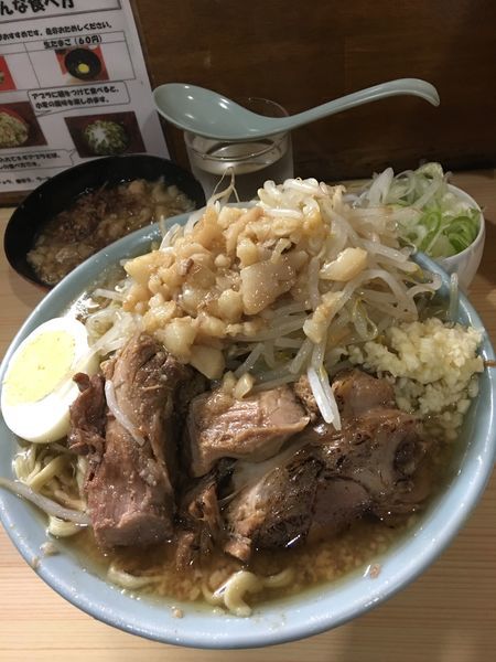 「富士丸ラーメン＋アブラ＋ねぎ」@ラーメン富士丸 明治通り都電梶原店の写真