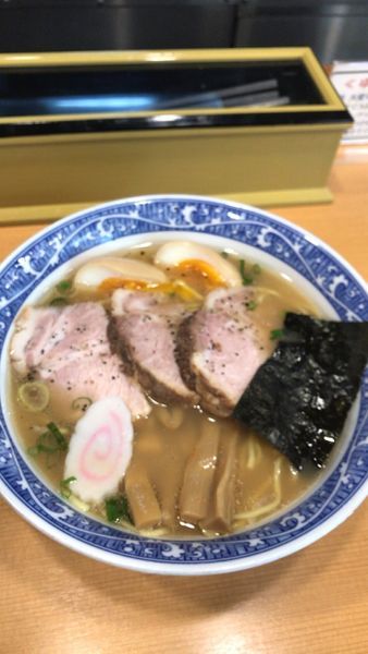 「特製中華そば 900円」@中華そば 青葉 中野本店の写真