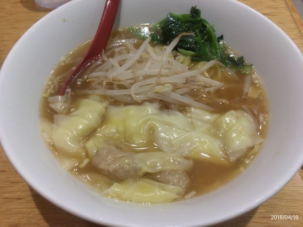 「肉野菜ワンタン麺」@雲呑好 ecute立川店の写真