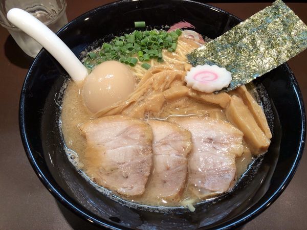 「【限定】とんこつ100%そば　900円」@おおぜき中華そば店の写真