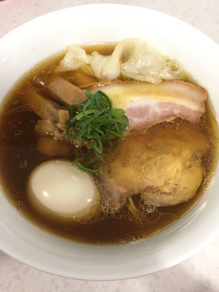 「特製醤油ラーメン」@ラーメン星印の写真