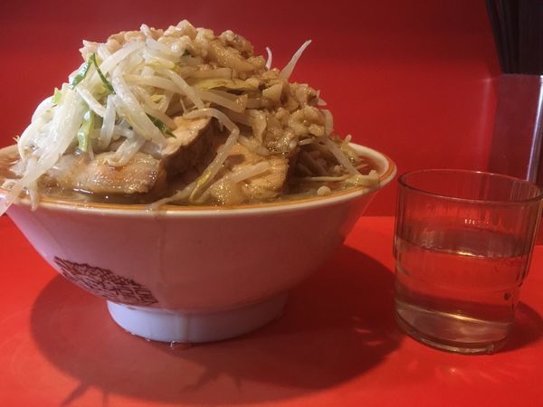 「大盛りラーメン800円（全増し）」@ラーメン二郎 仙川店の写真