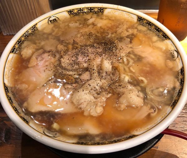 「ふつうに煮干ラーメン背脂（並・麺カタ￥850）」@すごい煮干ラーメン凪 渋谷東口店の写真