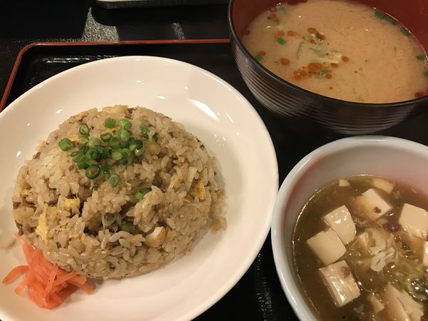 「チャーハンセット醤油700円 +麻婆豆腐100円」@菜善の写真