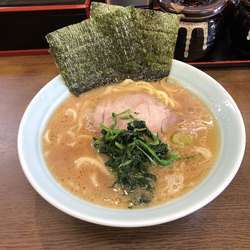 ラーメン(油少なめ) ¥700-