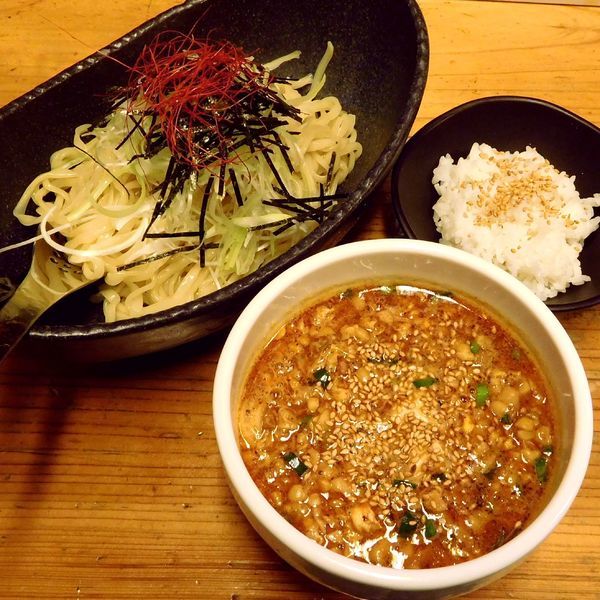 「辛味噌納豆つけ麺（ひと口ライス付）レベル1中辛（850円）」@辛っとろ麻婆麺 あかずきんの写真