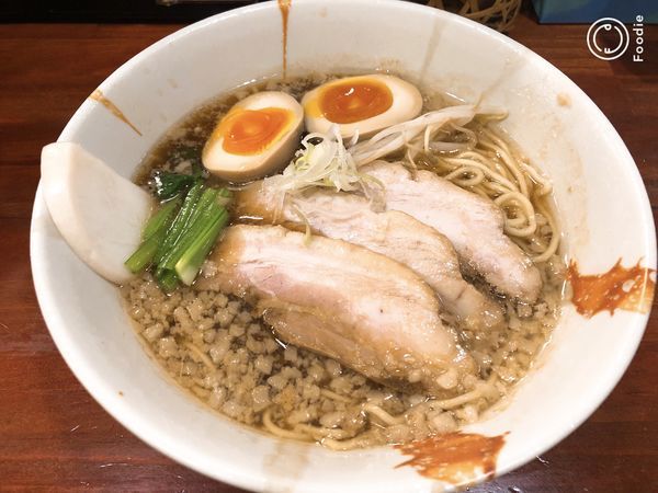 「まったり醤油ラーメン」@旬麺しろ八の写真