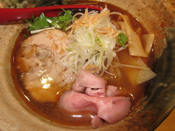 「焼きあご塩らー麺　800円」@焼きあご塩らー麺 たかはし 上野店の写真