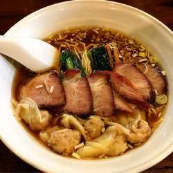 チャーシューワンタンメン