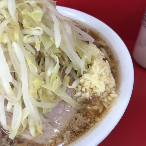 「半分固め あぶら少なめ」@ラーメン二郎 神田神保町店の写真
