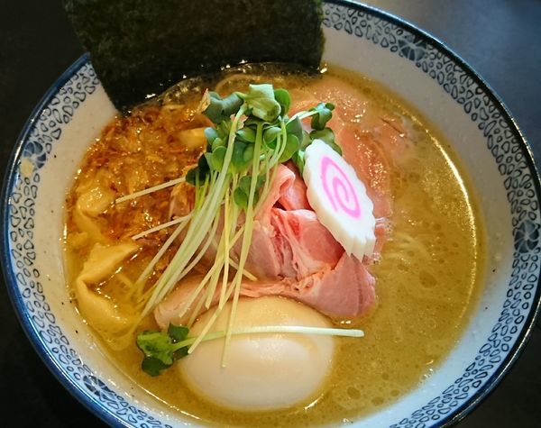 「【気まぐれ限定】真鯛の白湯 ￥900」@中華そば 四つ葉の写真