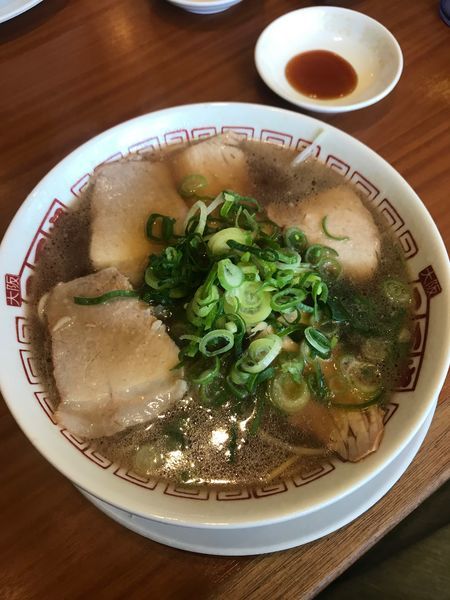 「醤油らーめん」@二両半 鶴橋本店の写真