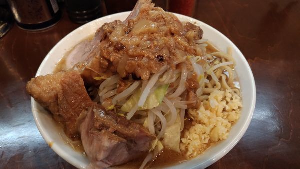 「小豚ラーメン」@麺屋 歩夢の写真