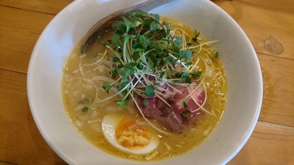 「鶏白湯」@麺屋 Hulu-luの写真